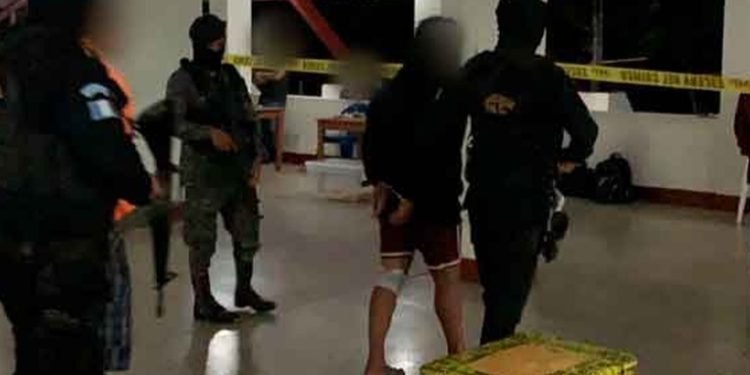 Importante decomiso de cocaína: 248 paquetes incautados en operativo marítimo