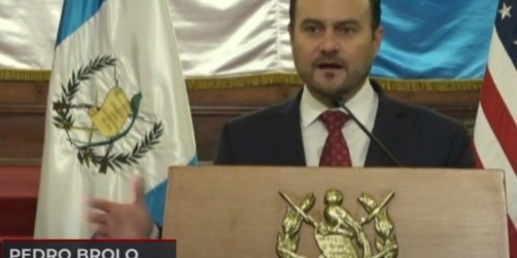 Inauguran centro de atención para migrantes retornados