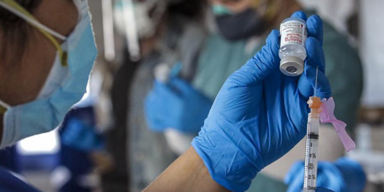 Inauguran Centro de Vacunación en el Colegio de Ingenieros, zona 8