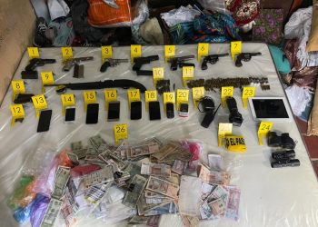 Incautan 8 armas de fuego en supuesta guarida de la mara Salvatrucha