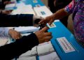 Incidentes en municipios: vecinos acusan de acarreo de votantes en favor de un candidato