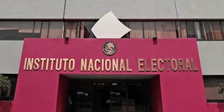 INE confirma mayoría oficialista al Parlamento de México