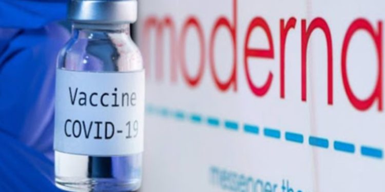 Inicia aplicación de vacuna moderna