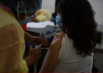 Inicia jornada de vacunación a niños entre 12 a 17 años