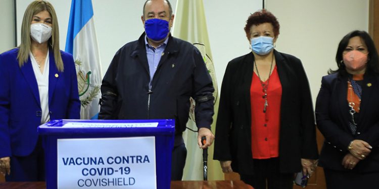 Inicia la distribución de 200 mil dosis de vacunas contra el Covid 19