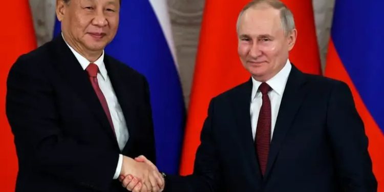 Inicia reunión entre Xi Jinping y Vladimir Putin en Pekín
