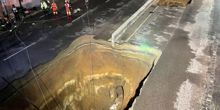 Inician reparación en área de Villa Nueva donde ocurrió socavamiento