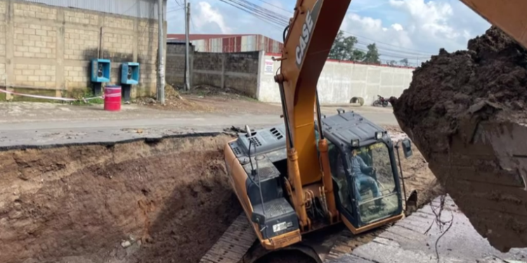 Inician trabajos en el socavamiento de la zona 4 de Mixco