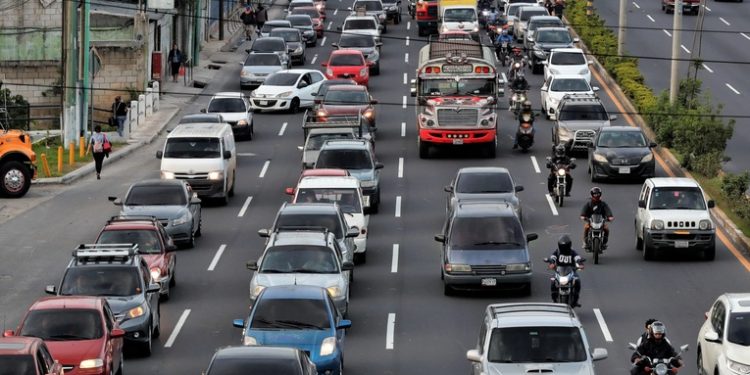 Inicio del ciclo escolar público pronostica caos vehicular en la ciudad