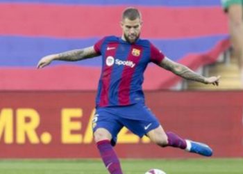 Íñigo Martínez tiene altercado con joven aficionado