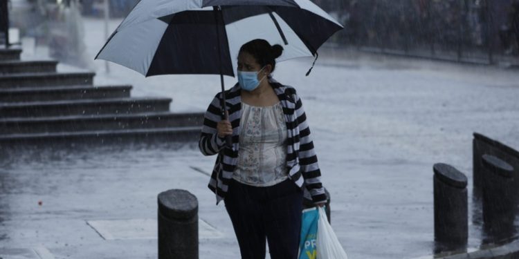INSIVUMEH Advierte sobre Altas Temperaturas y Lluvias en Distintas Zonas