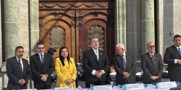 Instalan comisión especial que analizara propuestas para reformas a la Ley Electoral y de Partidos Políticos