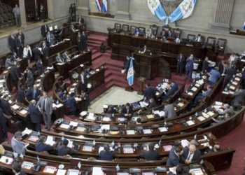 Instancia de jefes de bloque aprueban modificar días de sesiones parlamentarias