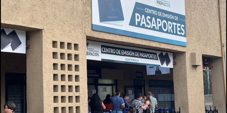 Instituto de Migración entrega pasaportes y amplía vigencia a través de jornadas extendidas