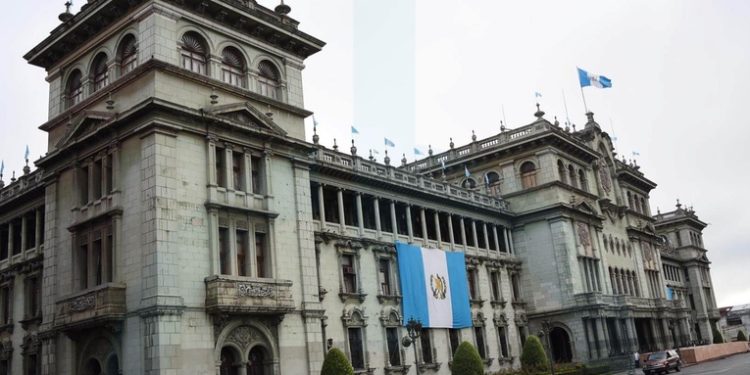 Invertirán 13 millones de quetzales en la renovación del interior del Palacio Nacional de la Cultura