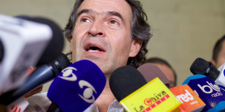 Investigan en Colombia un presunto plan para asesinar al excandidato presidencial 'Fico' Gutiérrez