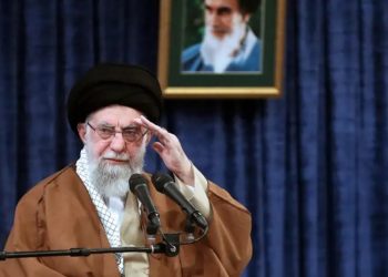 Irán dice que negociar bajo presión con EEUU sería rendirse