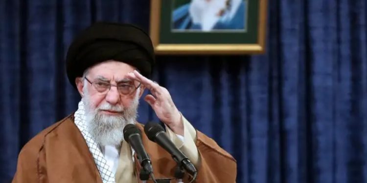 Irán dice que negociar bajo presión con EEUU sería rendirse