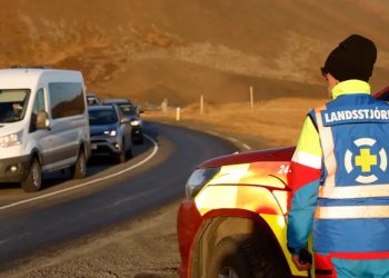 Islandia reporta 800 sismos y se teme erupción volcánica