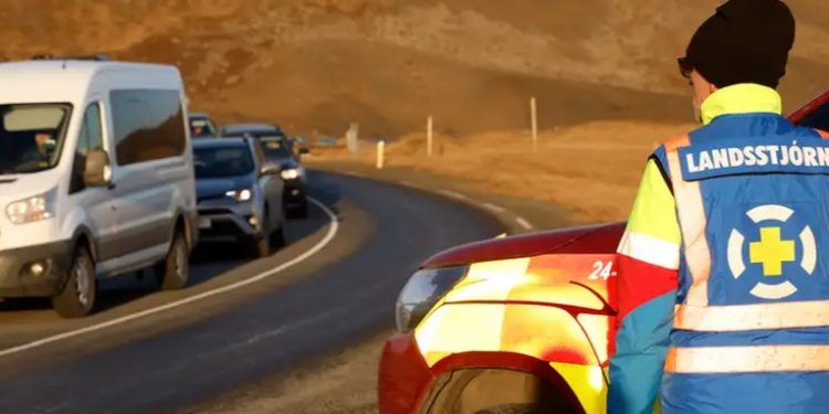 Islandia reporta 800 sismos y se teme erupción volcánica
