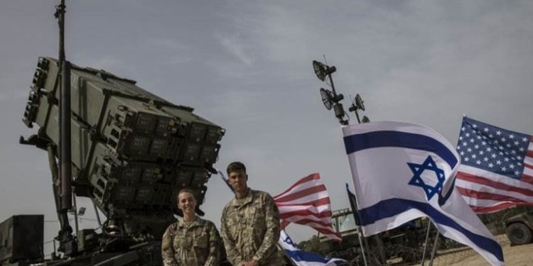 Israel ataca Lí­bano en respuesta a lanzamiento de cohetes