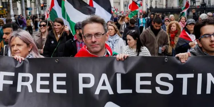 Israel cierra su embajada en Irlanda