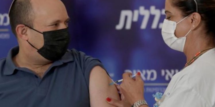 Israel comienza con una tercera dosis de vacuna contra coronavirus a mayores de 40 años