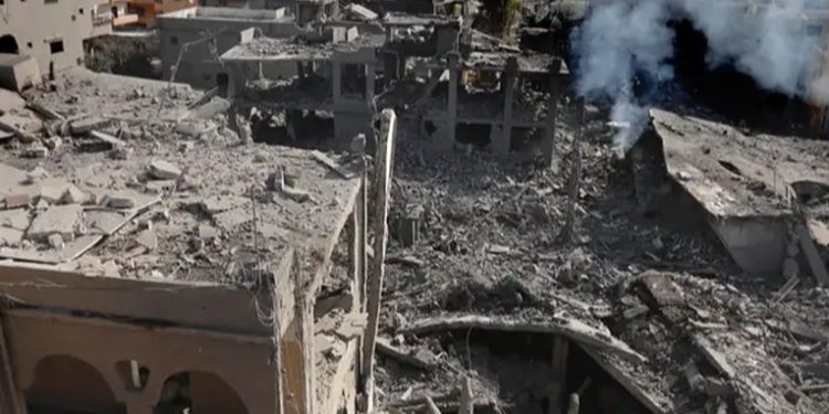 Israel intensifica bombardeos en el Líbano