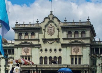 Ciudadanos guatemaltecos piden prudencia tras la presentación del informe de 100 días