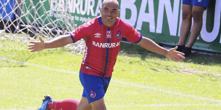 Janderson Pereira regresa a Cobán Imperial