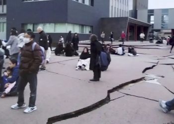 Japón: al menos 6 muertos y 10.000 evacuados por terremoto