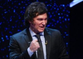 Javier Milei cierra campaña con ovacionado acto masivo en Argentina
