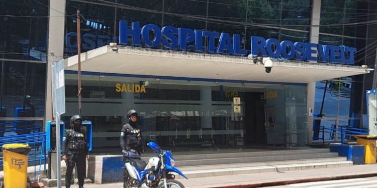 Jefe de pediatría del Roosevelt advierte posible colapso del hospital por falta de descentralización médica
