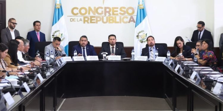 Jefes de bloque definen agenda parlamentaria: elección de comisiones pesquisidoras en agenda