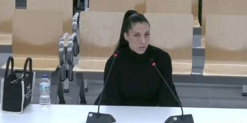 Jenni Hermoso se reafirma en el inicio del juicio contra Rubiales: 'Me estaba besando mi jefe, eso no debe ocurrir'