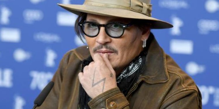 Johnny Depp rechaza acusaciones de su exesposa