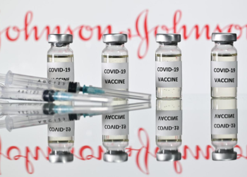 Johnson & Johnson retrasará el lanzamiento de su vacuna contra el covid-19 en Europa