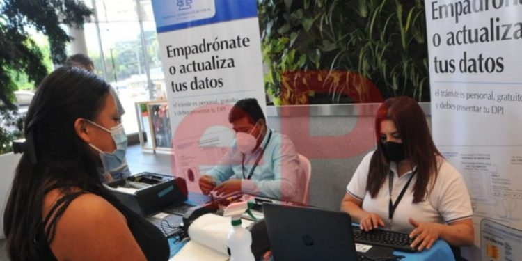 Jornada de empadronamiento continua en diferentes puntos del país