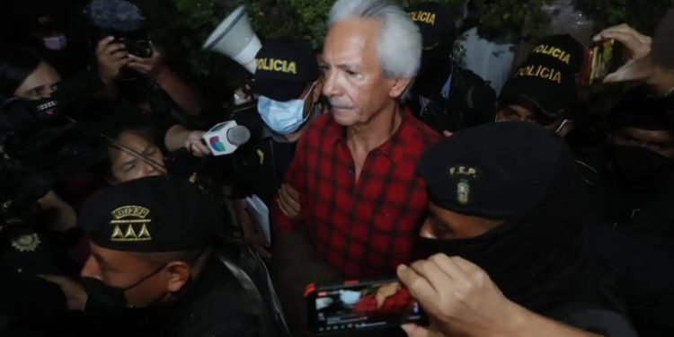 José Rubén Zamora es ligado a proceso judicial por tres delitos