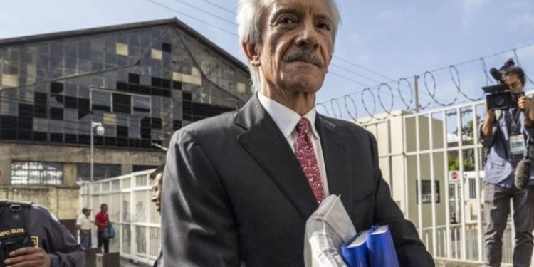 José Rubén Zamora obtiene prisión domiciliaria tras resolución judicial