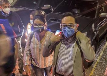 Juan Francisco Sandoval presenta amparo por despido ilegal