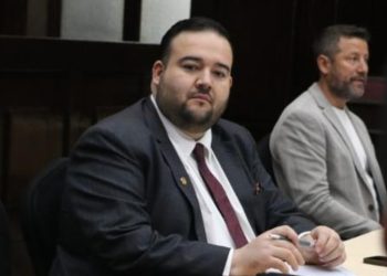 Julio Portillo enfrenta posible expulsión del partido Cabal tras acusaciones de alcaldes