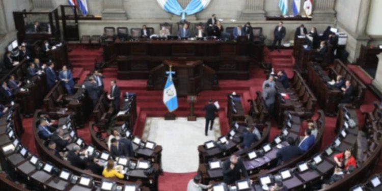 Junta directiva del Congreso declara como independientes a diputados de la bancada SEMILLA