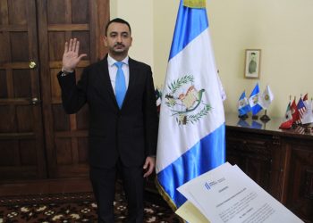 Juramentan a Fernando Manolo Rodas de León como Quinto Viceministro Antinarcótico