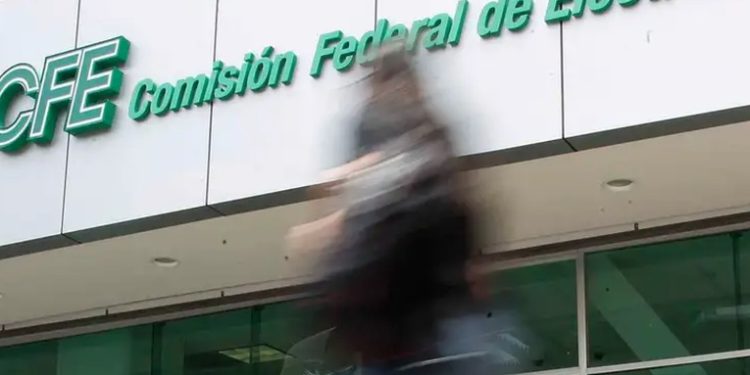 Justicia de México cancela reforma eléctrica de AMLO