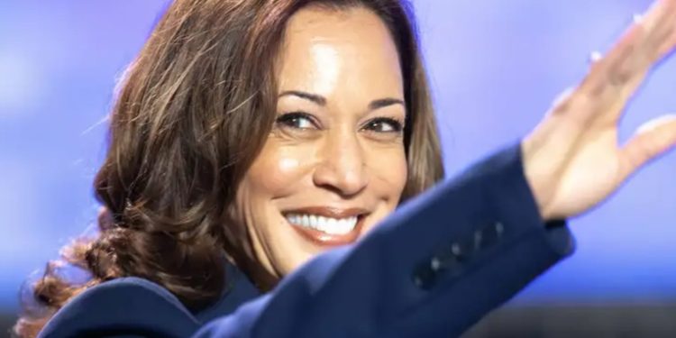 Kamala Harris recibe los votos para ser candidata demócrata