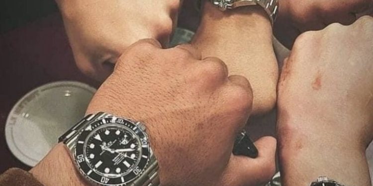 Keanu Reeves regala a los dobles de riesgo de la pelí­cula 'John Wick 4' un Rolex valorado en 10.000 dólares