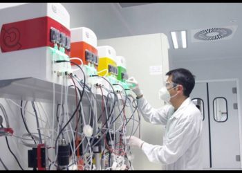 La Agencia de Medicamentos aprueba la fase 2 de ensayos en humanos para la vacuna española de Hipra.