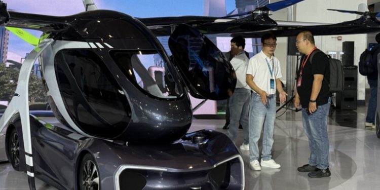 La automotriz china Chery presenta su prototipo de auto volador