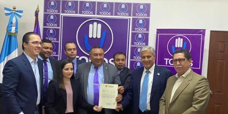 La bancada TODOS presentó una iniciativa de ley que busca eliminar el IVA de la canasta básica
